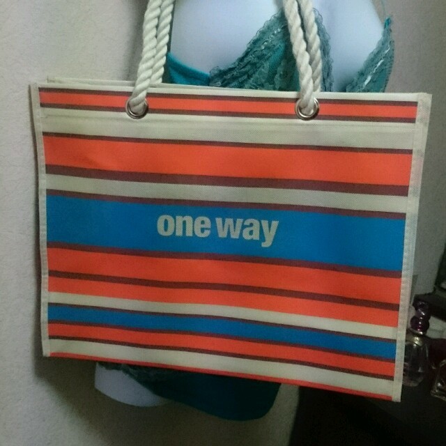 one*way(ワンウェイ)のone way  限定ショッパー レディースのバッグ(ショップ袋)の商品写真
