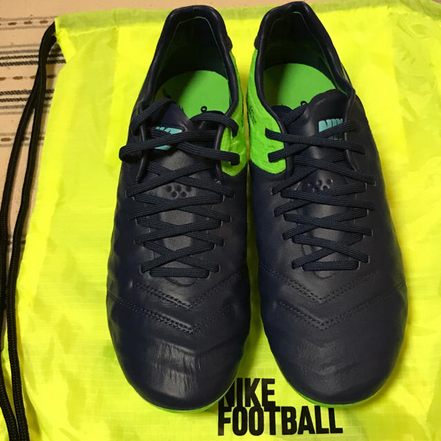 NIKE(ナイキ)のNike Tiempo Legend VI FG 26.5cm スポーツ/アウトドアのサッカー/フットサル(シューズ)の商品写真