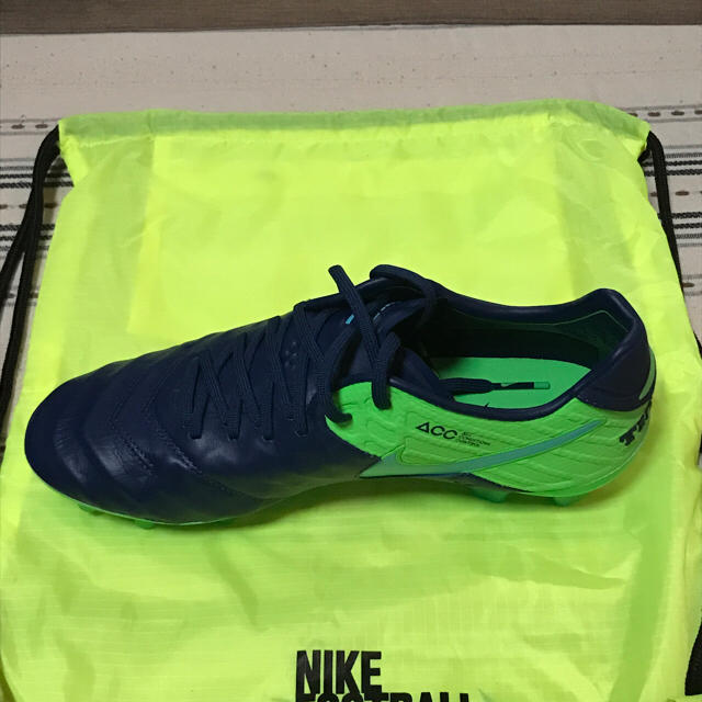 NIKE(ナイキ)のNike Tiempo Legend VI FG 26.5cm スポーツ/アウトドアのサッカー/フットサル(シューズ)の商品写真