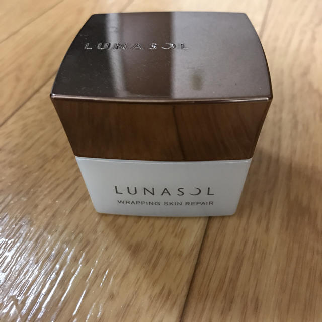 LUNASOL(ルナソル)のルナソル ラッピングスキンリペア コスメ/美容のスキンケア/基礎化粧品(フェイスクリーム)の商品写真