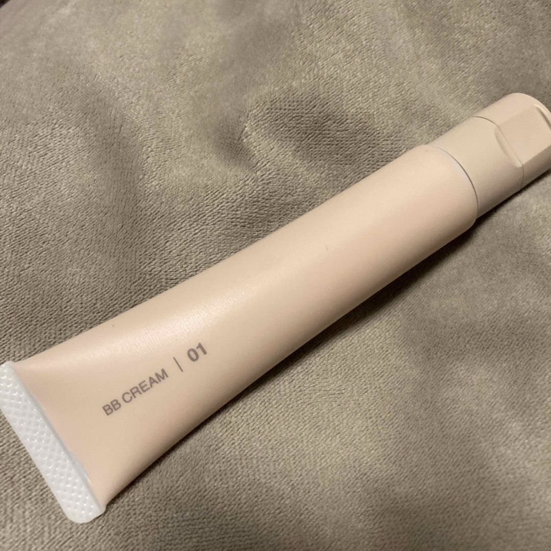 MUJI (無印良品)(ムジルシリョウヒン)の無印良品 薬用BBクリーム 01 オークル コスメ/美容のベースメイク/化粧品(BBクリーム)の商品写真