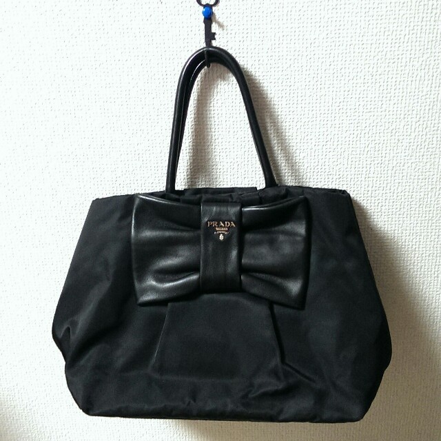 【お買得！】 PRADA レア♥正規品プラダ本革リボンの黒バッグ - ハンドバッグ