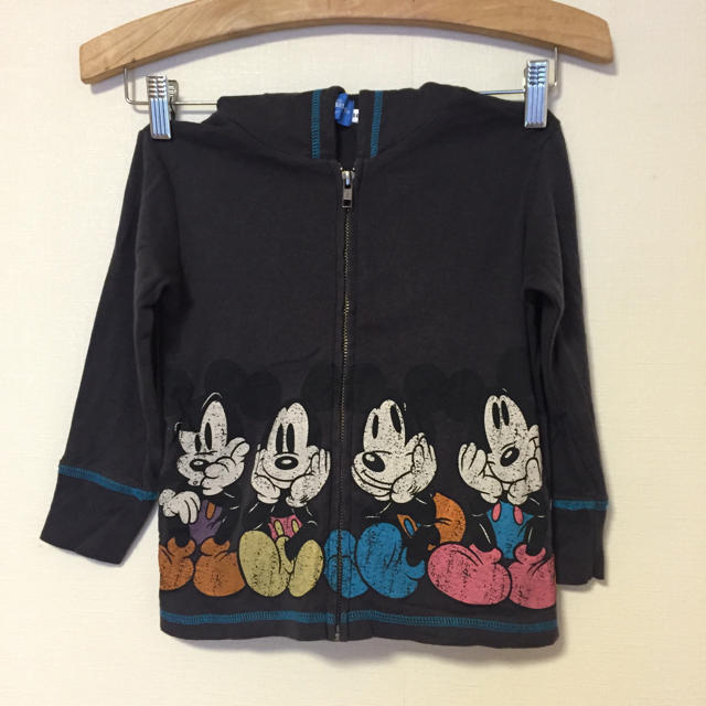 Disney(ディズニー)の【ディズニー】ミッキー パーカー キッズ/ベビー/マタニティのキッズ服男の子用(90cm~)(カーディガン)の商品写真