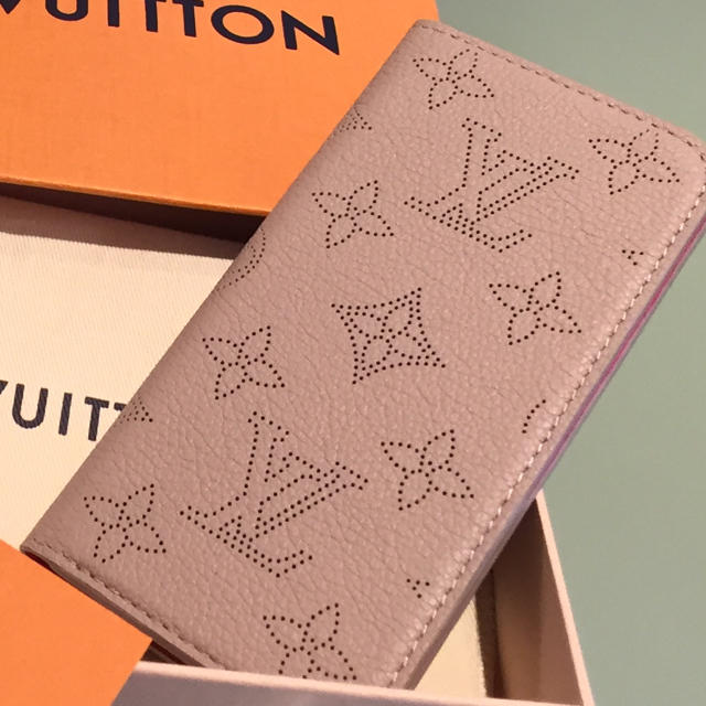 LOUIS VUITTON(ルイヴィトン)の新品未開封★早い者勝ち！ルイヴィトン iPhoneケース フォリオ ガレ 希少 スマホ/家電/カメラのスマホアクセサリー(モバイルケース/カバー)の商品写真