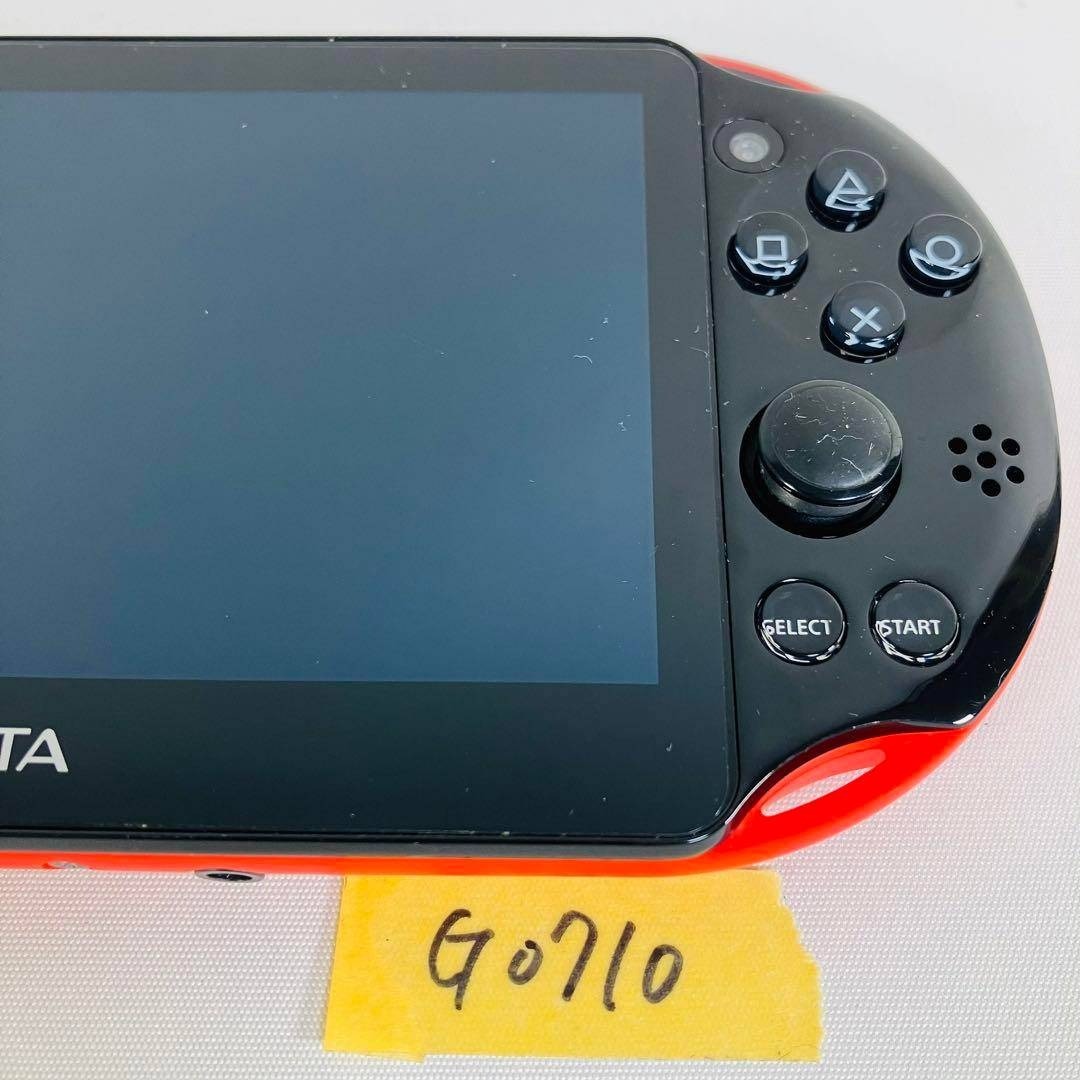 PlayStation Vita(プレイステーションヴィータ)の【G710】PSVita バリューパック レッド/ブラック PCHJ-10021 エンタメ/ホビーのゲームソフト/ゲーム機本体(携帯用ゲーム機本体)の商品写真