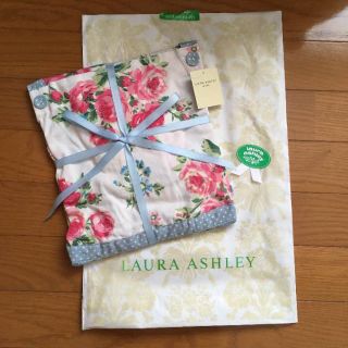 ローラアシュレイ(LAURA ASHLEY)のローラアシュレイ エプロン(収納/キッチン雑貨)