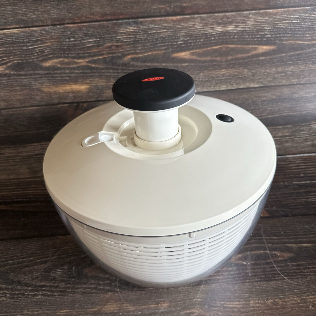 OXO(オクソー)のOXO GOOD GRIPS サラダスピナー 大きめ インテリア/住まい/日用品のキッチン/食器(調理道具/製菓道具)の商品写真