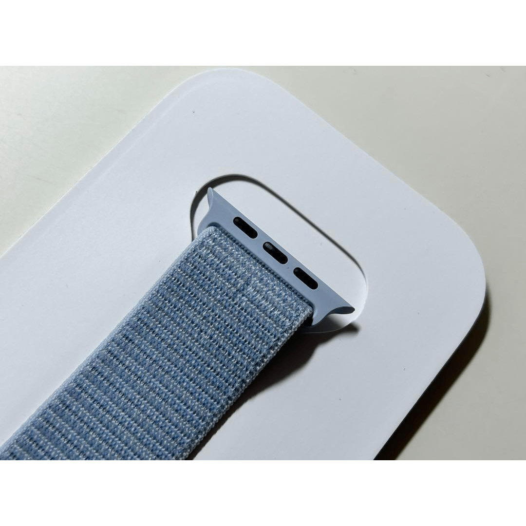Apple(アップル)の【新品・箱なし】純正 アップルウォッチ 40mmスポーツループ・ブルークラウド③ スマホ/家電/カメラのスマホアクセサリー(iPhoneケース)の商品写真