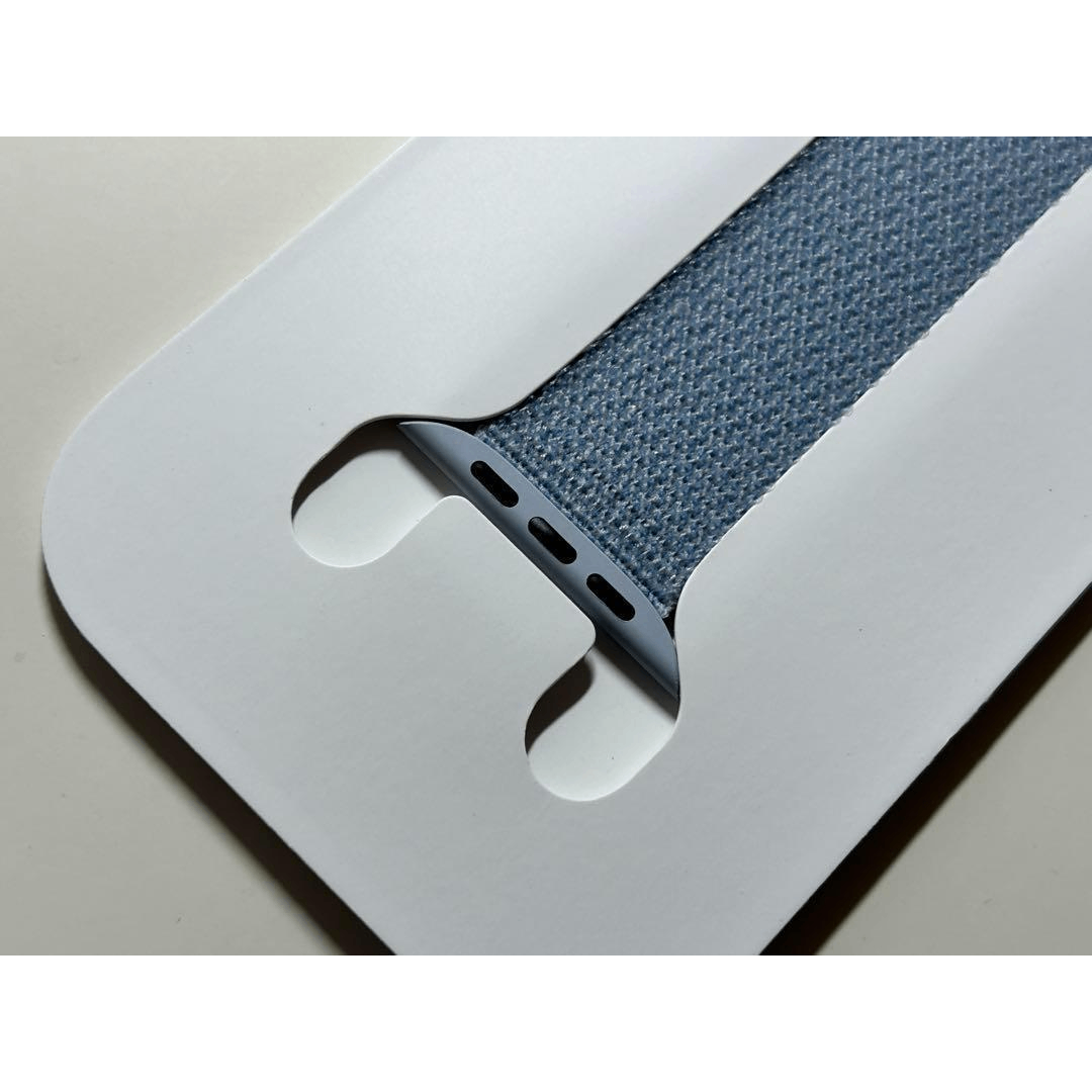 Apple(アップル)の【新品・箱なし】純正 アップルウォッチ 40mmスポーツループ・ブルークラウド③ スマホ/家電/カメラのスマホアクセサリー(iPhoneケース)の商品写真