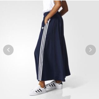 アディダス(adidas)のadidas オリジナルス スカート 3 STRIPES LONG SKIRT(ロングスカート)