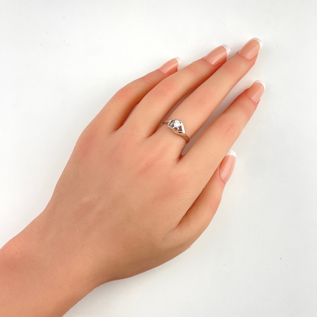 ダイヤモンド デザインリング 11.5号 Pt900 【中古】 レディースのアクセサリー(リング(指輪))の商品写真