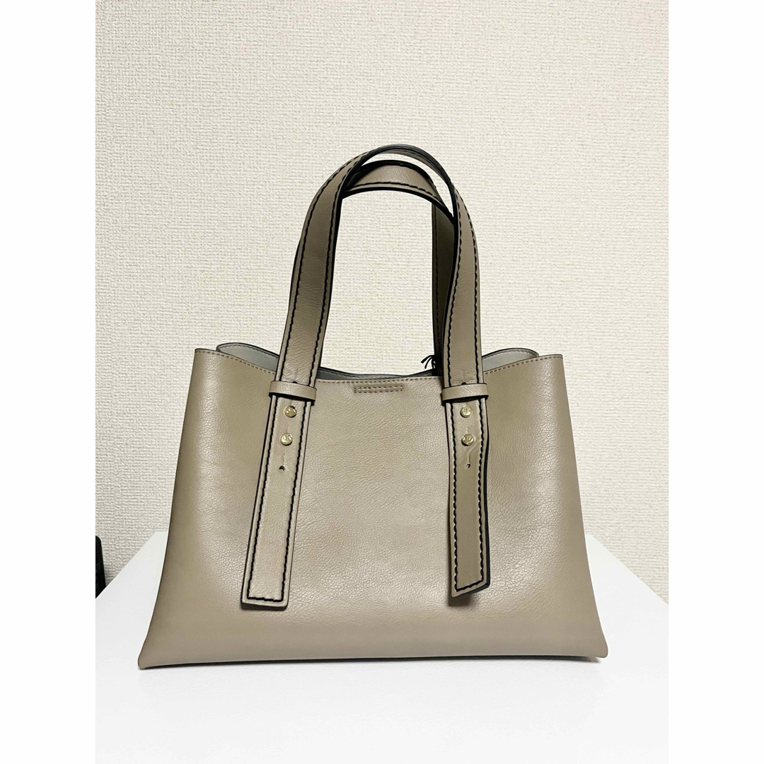 ARMANI EXCHANGE(アルマーニエクスチェンジ)の【新品タグ付き】ARMANI EXCHANGE アルマーニエクスチェンジ 鞄 レディースのバッグ(ハンドバッグ)の商品写真