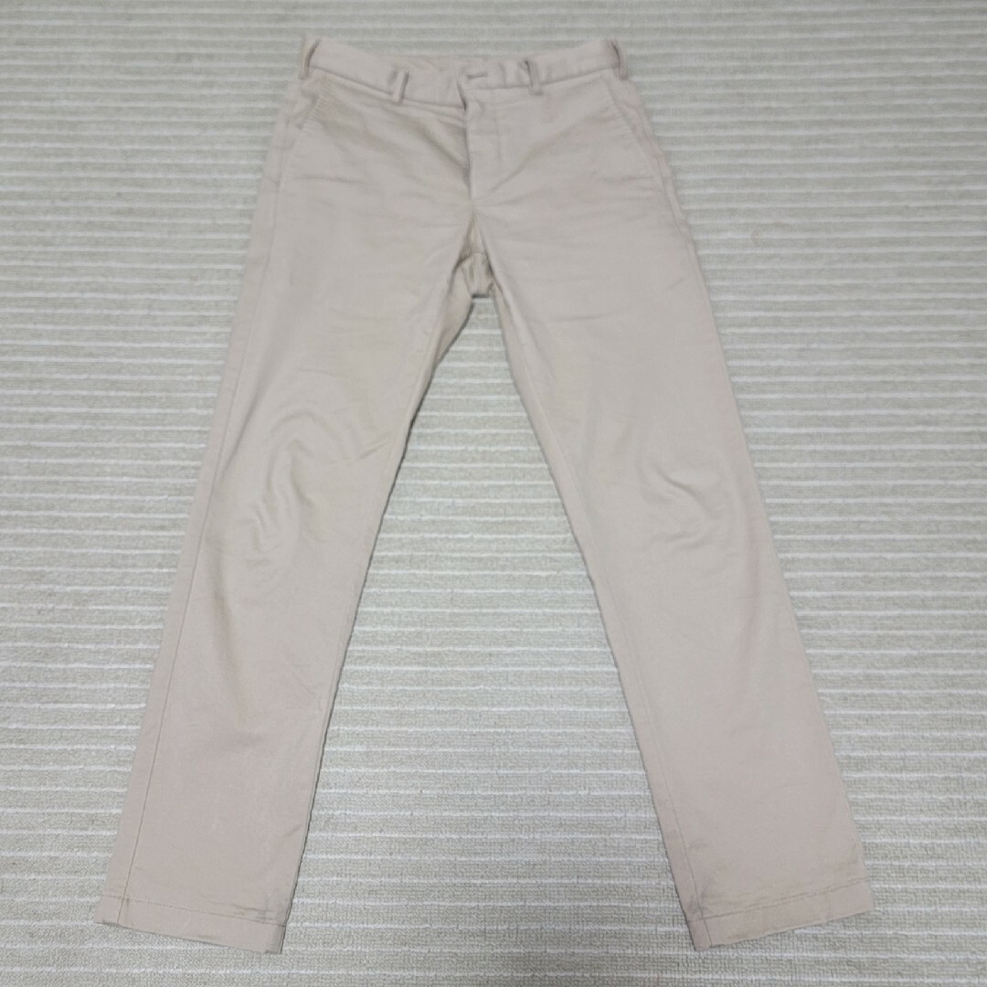 UNIQLO(ユニクロ)のUNIQLO　スリムフィットチノ　ベージュ　ユニクロ メンズのパンツ(チノパン)の商品写真