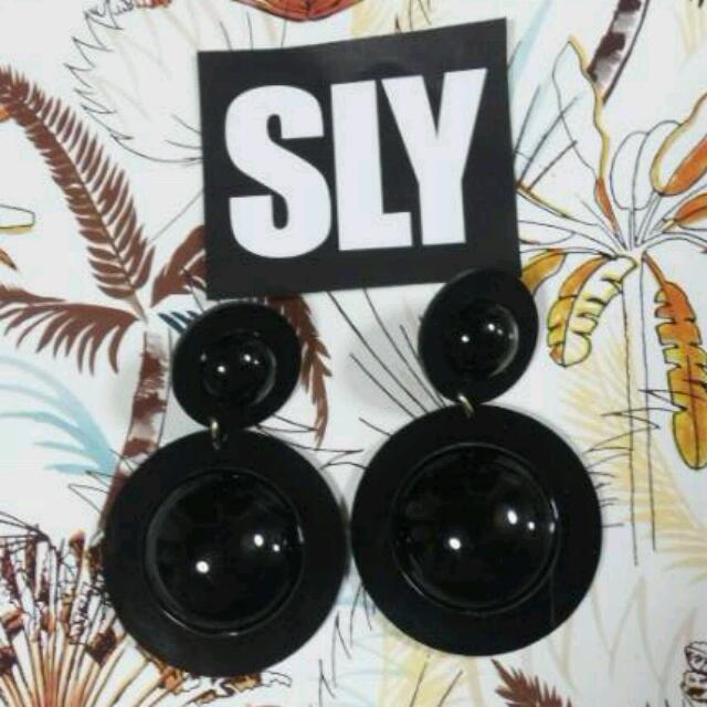 SLY(スライ)のSLY アクリルイアリング レディースのアクセサリー(イヤリング)の商品写真