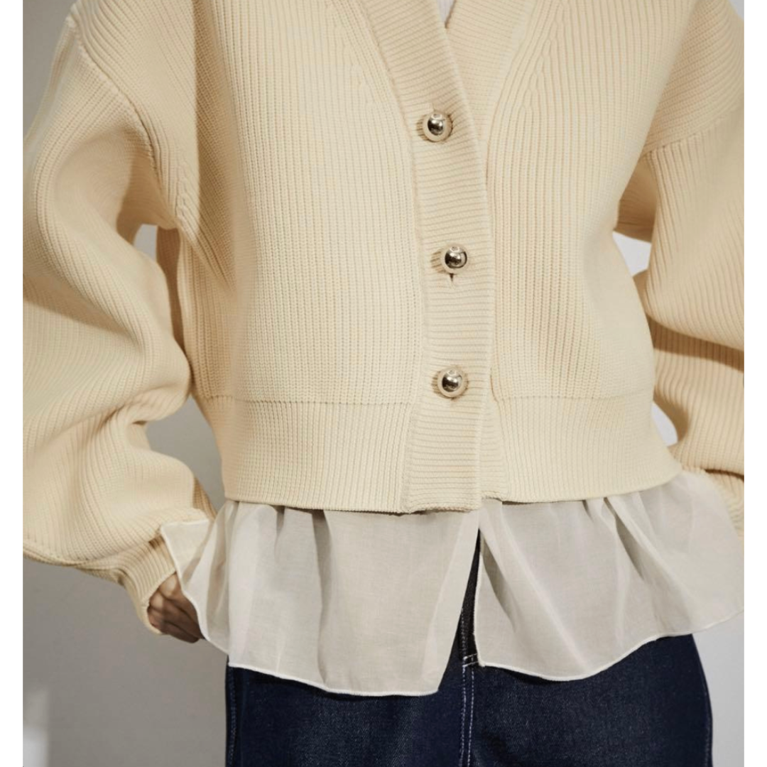 Adam et Rope'(アダムエロぺ)のアダムエロペ ADAMETROPE ペプラムカーディガン サステナブル レディースのトップス(カーディガン)の商品写真