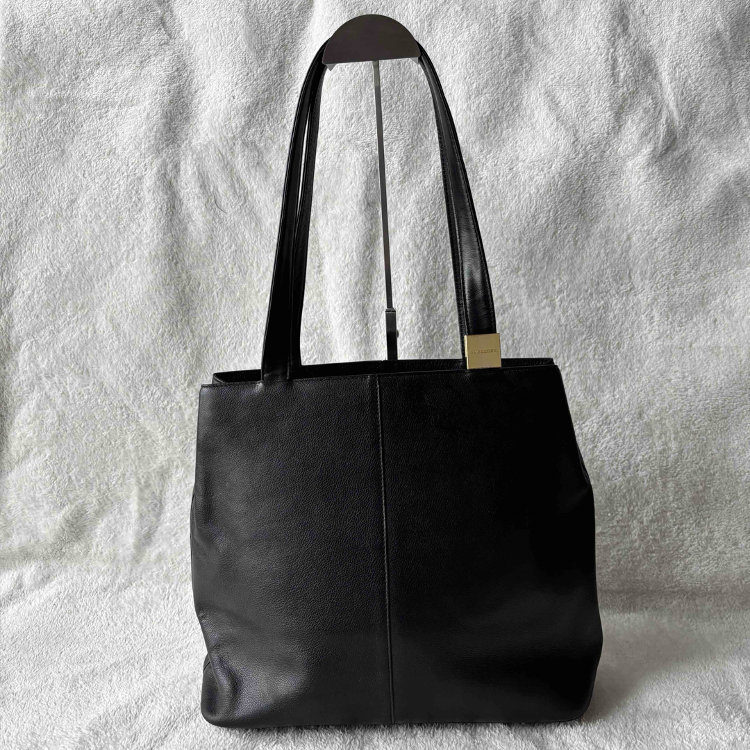 BURBERRY(バーバリー)の✨️美品✨️ BURBERRY バーバリー レザートートバッグ ノバチェック 黒 レディースのバッグ(トートバッグ)の商品写真