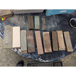 300   砥石11個　(その他)