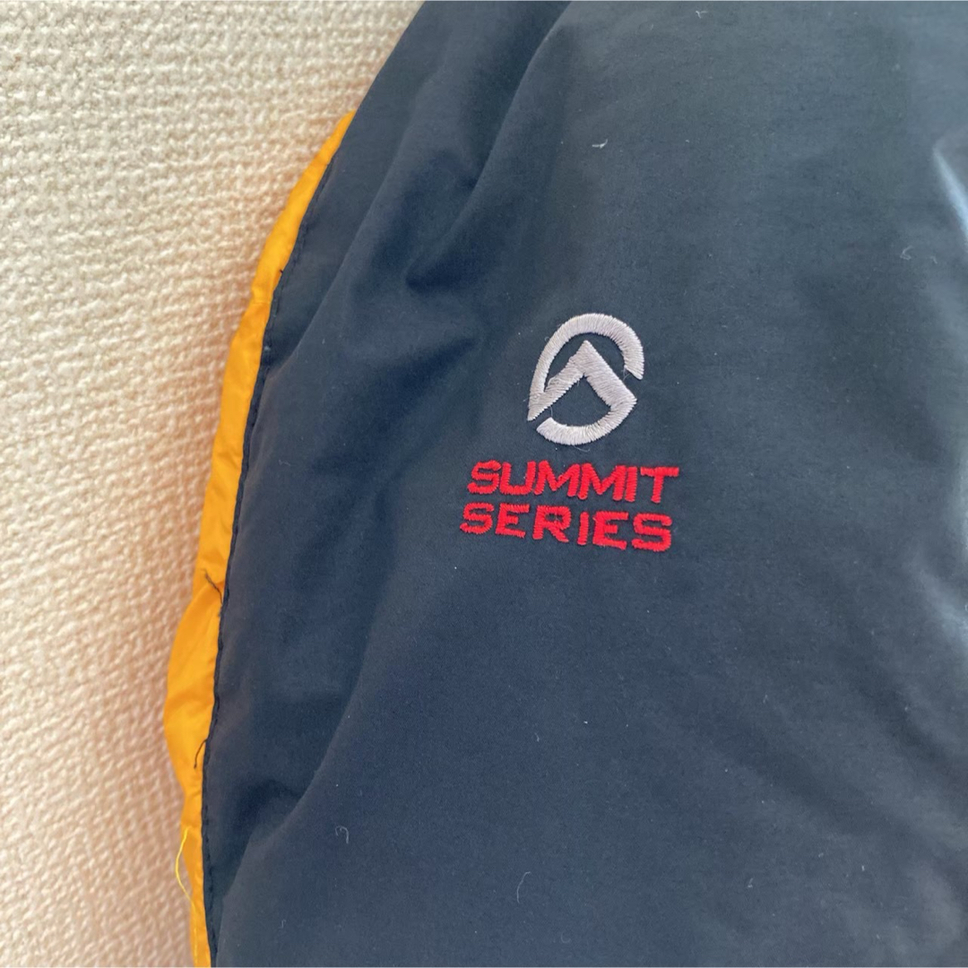 THE NORTH FACE(ザノースフェイス)のノースフェイス ダウンジャケット 850 イエロー×ブラック レディースL レディースのジャケット/アウター(ダウンジャケット)の商品写真