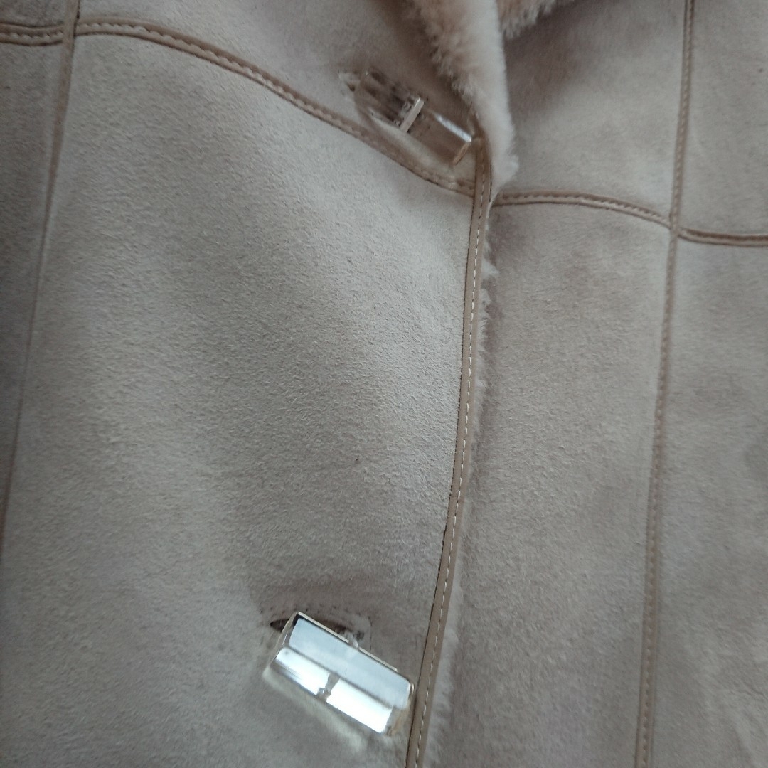 Salvatore Ferragamo(サルヴァトーレフェラガモ)の【Ferragamo】ボア ムートンコート M/L レディースのジャケット/アウター(ムートンコート)の商品写真