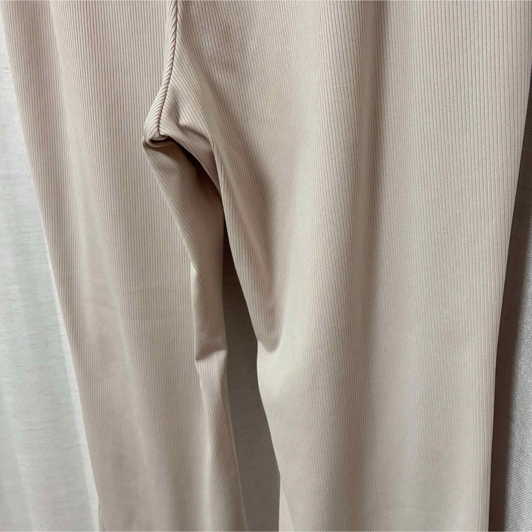 GU(ジーユー)の[GU ジーユー] リブスリムフレアパンツ 3XL 大きいサイズ ウエストゴム レディースのパンツ(カジュアルパンツ)の商品写真