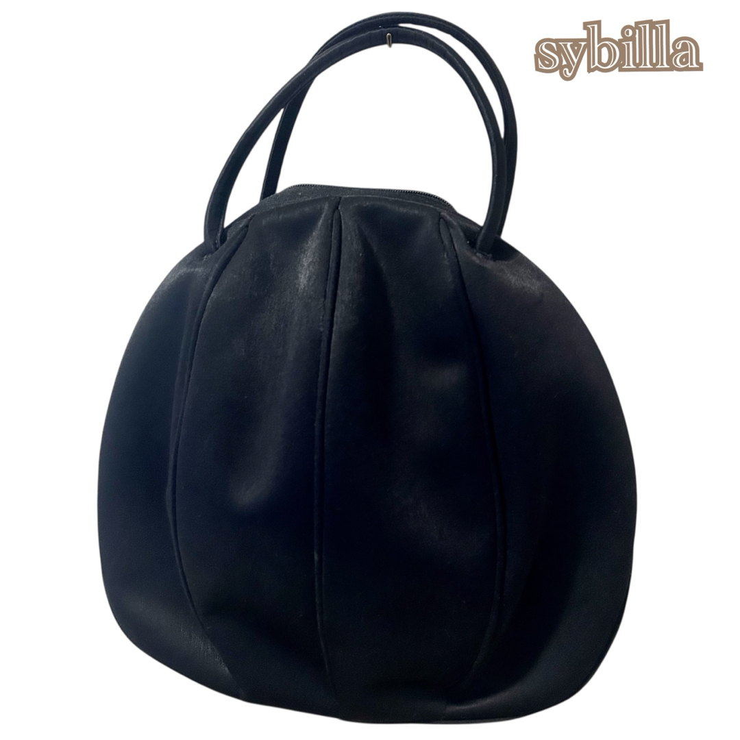 Sybilla(シビラ)の【Sybilla】シビラ 丸いフォルム 光沢 ハンドバッグ 黒 極美品 レディースのバッグ(ハンドバッグ)の商品写真