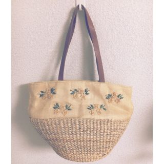 フラワー(flower)の刺繍カゴバック(かごバッグ/ストローバッグ)