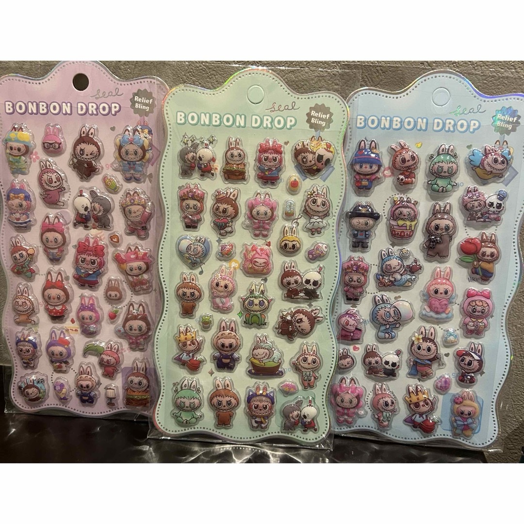 ラブブ ボンボンドロップシール ぷくぷくシール エンタメ/ホビーのおもちゃ/ぬいぐるみ(キャラクターグッズ)の商品写真