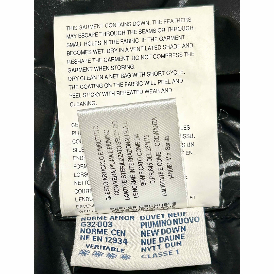 MONCLER(モンクレール)の希少レア❗️MONCLER✖️JUNYA WATANABE MAN ダウンベスト メンズのジャケット/アウター(ダウンベスト)の商品写真