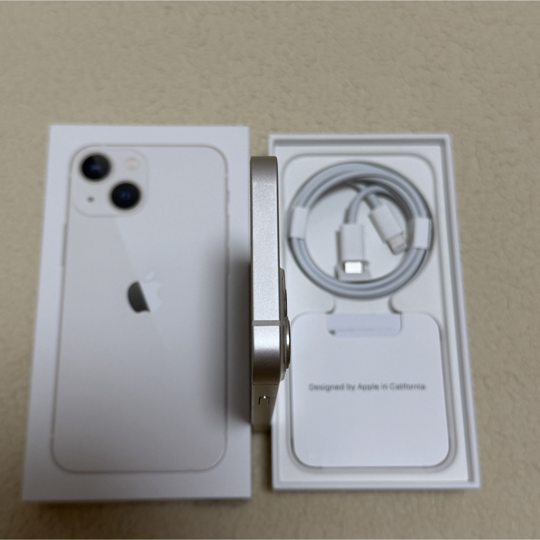 Apple(アップル)のiPhone13 mini 256GB スターライト スマホ/家電/カメラのスマートフォン/携帯電話(スマートフォン本体)の商品写真