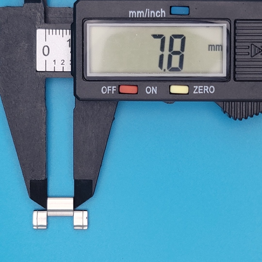 Grand Seiko(グランドセイコー)のGrand Seiko 純正 ベルトコマ(小コマ) 9F61-0AG0 等々対応 メンズの時計(金属ベルト)の商品写真