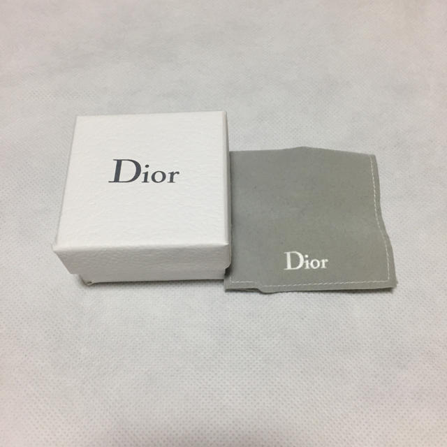 Christian Dior(クリスチャンディオール)のリボンクリスタルピアス レディースのアクセサリー(ピアス)の商品写真