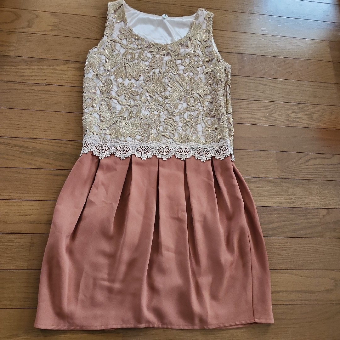 【値下げ】レースノースリーブドレス ベージュ茶系　パーティー レディースのフォーマル/ドレス(ミディアムドレス)の商品写真