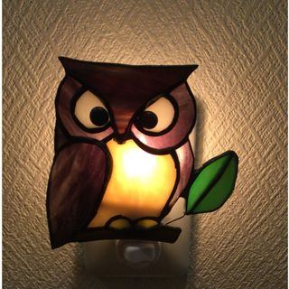 【連休最終日🉐特別価格】ステンドグラス 横向きふくろう おやすみランプ