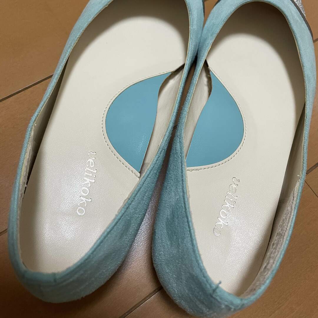 velikoko(ヴェリココ)のvelikoko ヴェリココ フラットパンプス23.5cm レディースの靴/シューズ(ハイヒール/パンプス)の商品写真