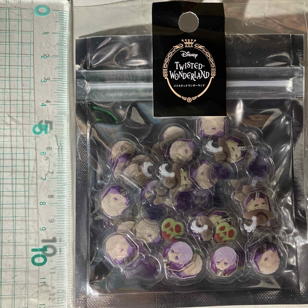 Disney(ディズニー)の新品未使用 100枚入り ツイステ ポムフィオーレ クリアシール ドロップペコ インテリア/住まい/日用品の文房具(シール)の商品写真