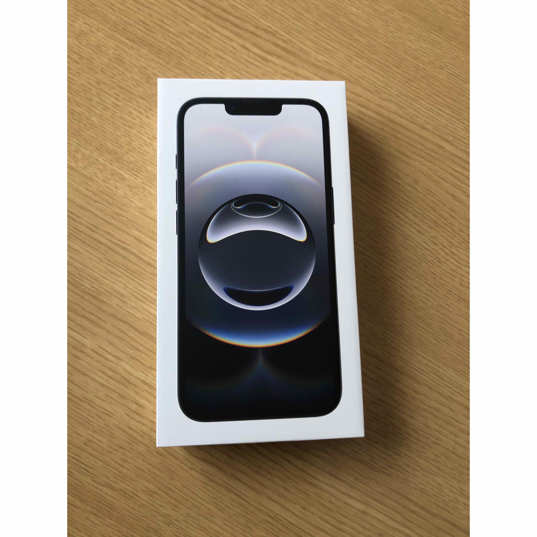 Apple(アップル)のiPhone16e 128GB  スマホ/家電/カメラのスマートフォン/携帯電話(スマートフォン本体)の商品写真