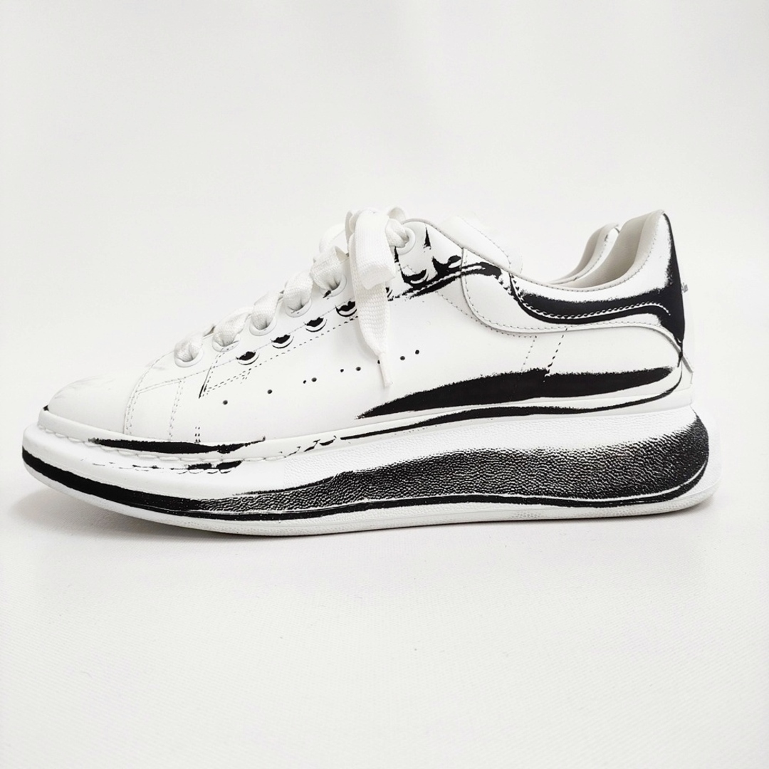 Alexander McQueen(アレキサンダーマックイーン)のAlexander McQueen Oversized Sneaker ペイント サイズ41 革 スニーカー ホワイト メンズ アレキサンダーマックイーン【中古】5-1014G♪ メンズの靴/シューズ(スニーカー)の商品写真