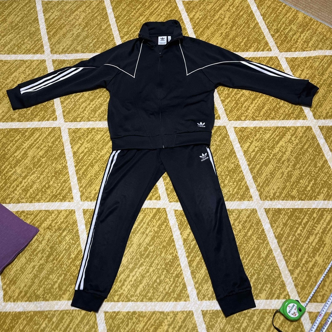 adidas(アディダス)のadidas・ジャージ上下・トラックジャケットトラックパンツ・実寸画像参考 メンズのトップス(ジャージ)の商品写真