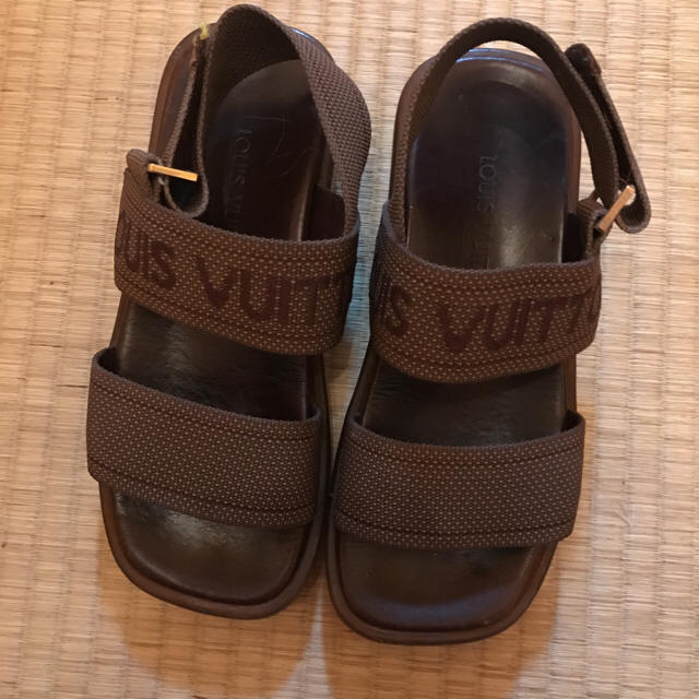 LOUIS VUITTON(ルイヴィトン)のLouis Vuitton 靴 サイズ 34.5 ( 22.5)  レディースの靴/シューズ(サンダル)の商品写真