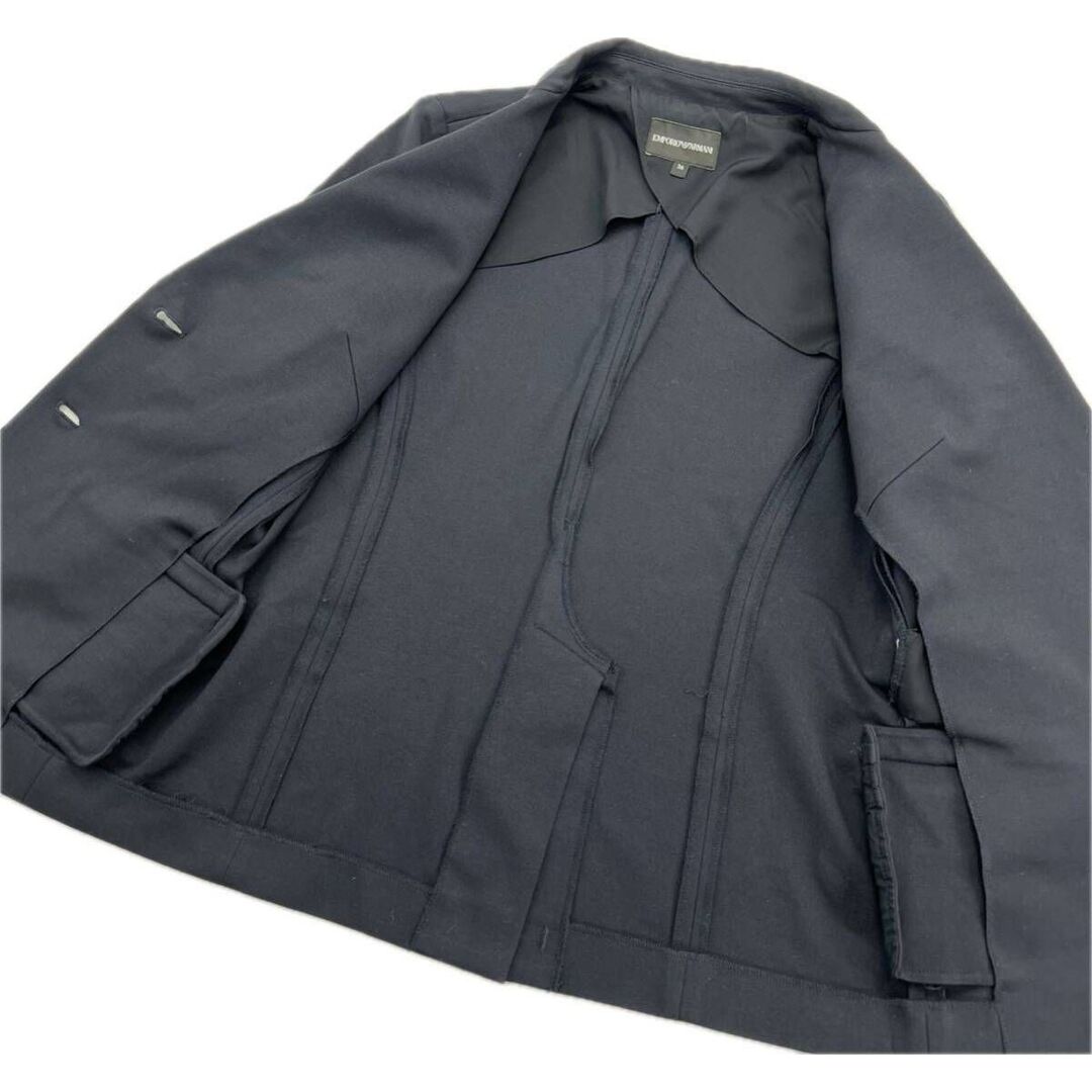 EMPORIO ARMANI(エンポリオアルマーニ)のEMPORIO ARMANI ☆ 癖のないデザイン◎ 2B テーラードジャケット 背抜き ダークネイビー レディース 36 人気 エンポリオアルマーニ■S3130 レディースのジャケット/アウター(テーラードジャケット)の商品写真