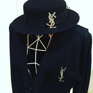 サンローラン(Saint Laurent)のYSL♡カサンドラロゴヴィンテージブローチ(ブローチ/コサージュ)