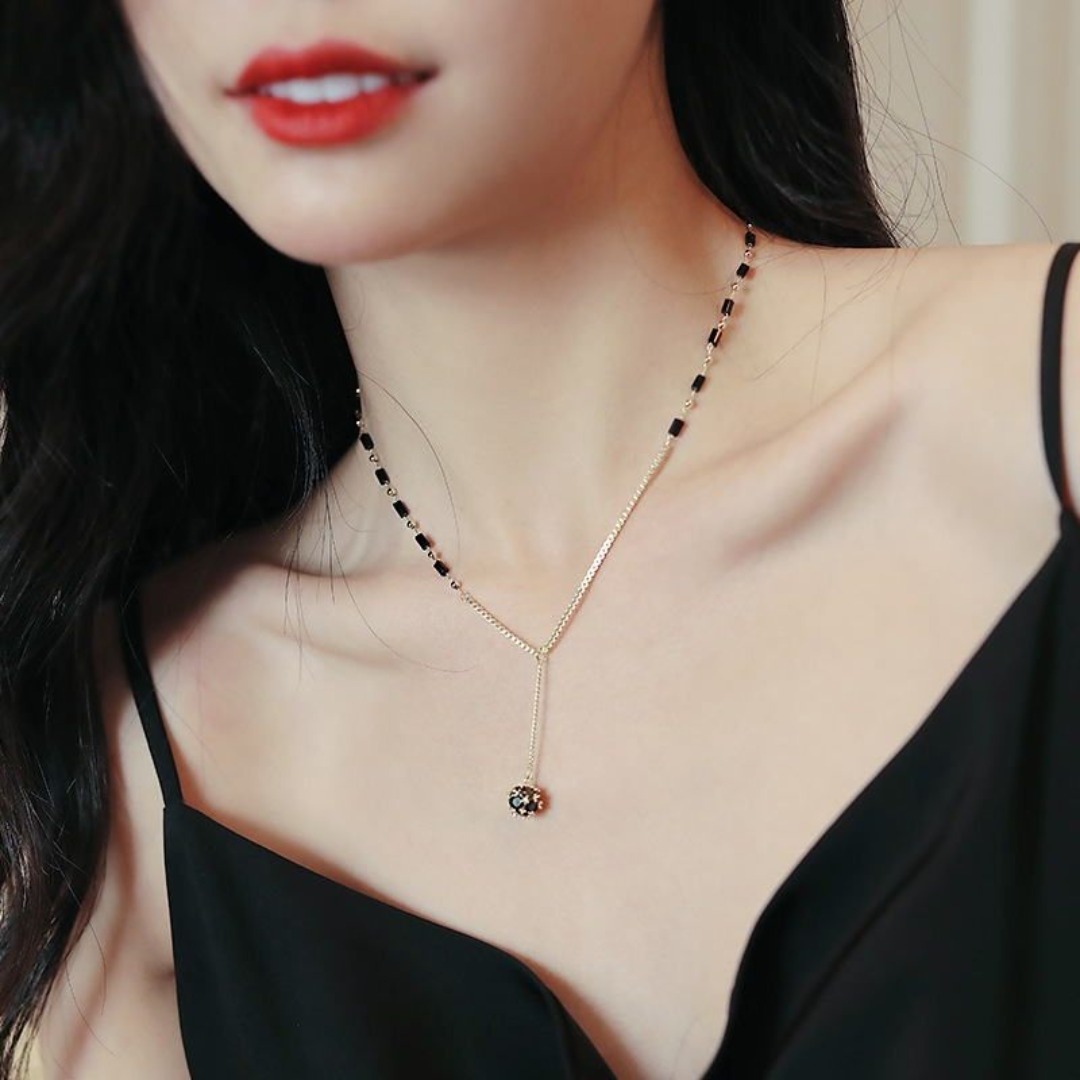 まるでオニキス♪ブラックczダイヤ★気品と色気をプラスゴールドネックレスk18色 レディースのアクセサリー(ネックレス)の商品写真