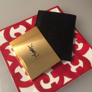 イヴサンローランボーテ(Yves Saint Laurent Beaute)のイヴ・サンローラン ノベルティ ポケットミラー ブラック×ゴールド(その他)