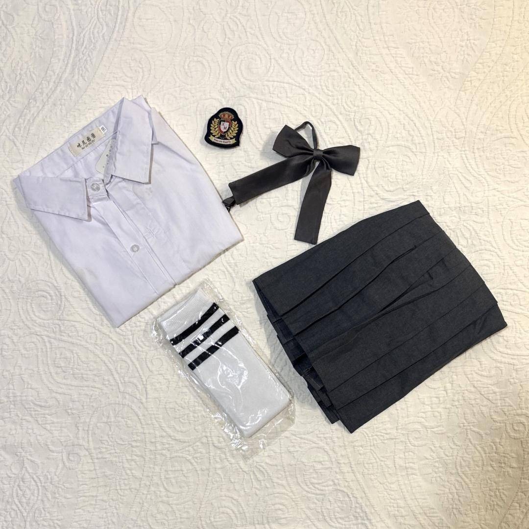 【5点セット】学生服 セーラー風 制服 ハロウィンコスプレ 大人 グレー 160 エンタメ/ホビーのコスプレ(衣装一式)の商品写真