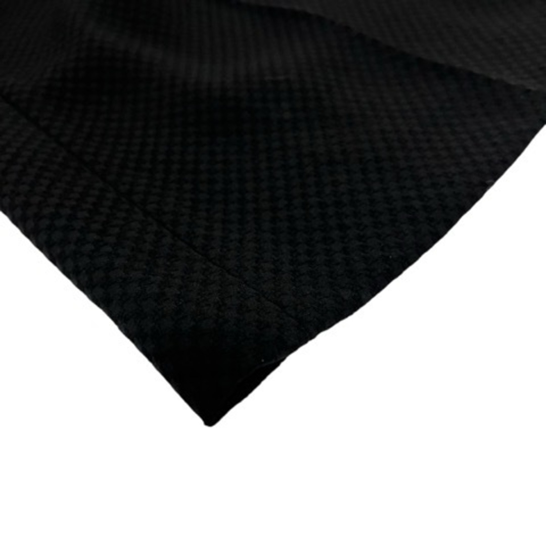 EMPORIO ARMANI(エンポリオアルマーニ)のエンポリオアルマーニ EMPORIO ARMANI パンツ 総柄 38 黒 レディースのパンツ(その他)の商品写真