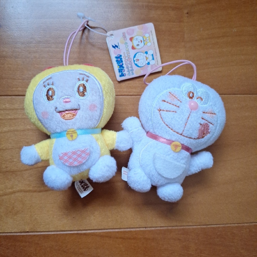 ドラえもん(ドラエモン)の白いドラえもん ドラミちゃん ぬいぐるみセット おまけつき のびたくん エンタメ/ホビーのおもちゃ/ぬいぐるみ(ぬいぐるみ)の商品写真