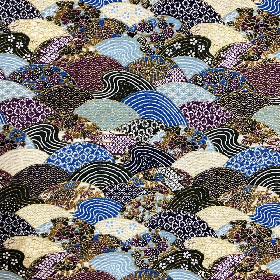 和柄✨青海波  花  古典文様✨ゴールド✨青系✨112×50✨生地ハギレ ハンドメイドの素材/材料(生地/糸)の商品写真