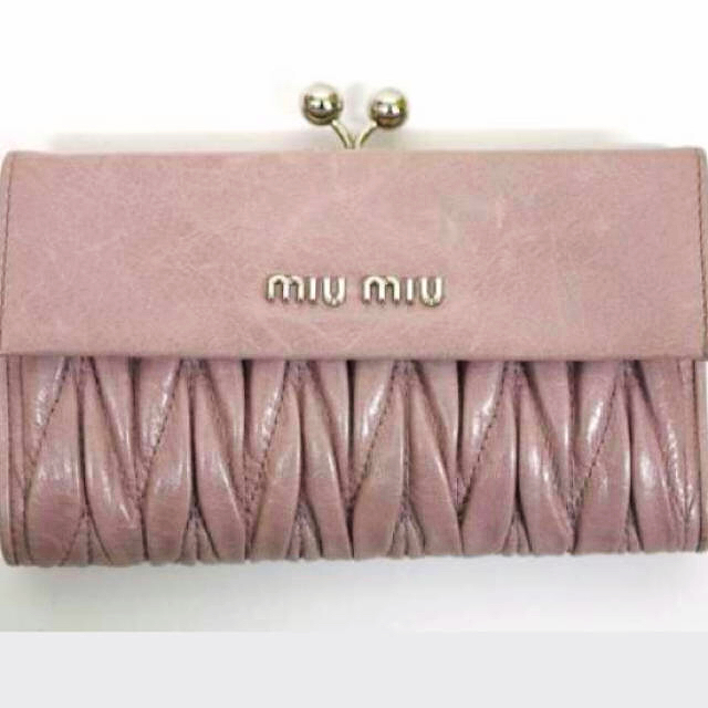 miumiu(ミュウミュウ)のmiumiu 正規品 がま口 レディースのファッション小物(財布)の商品写真