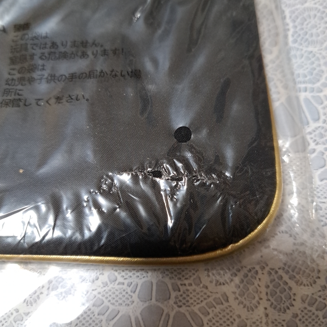 J. AVEC TOI オリジナルブラックポーチ  レディースのファッション小物(ポーチ)の商品写真