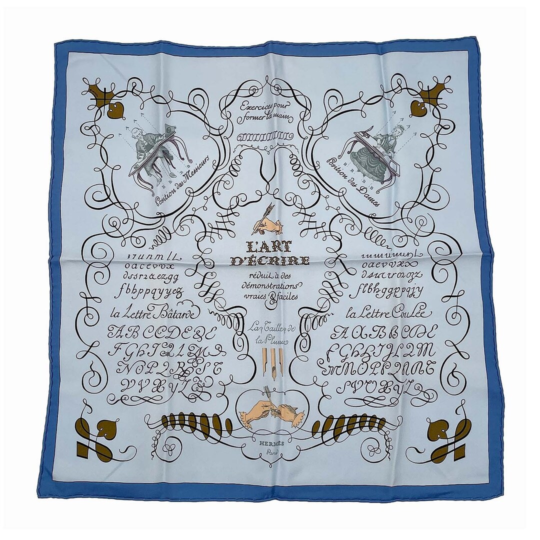 HERMES(エルメス)のHERMES エルメス スカーフ プチカレ42 L'ART D'ECRIRE 書の芸術 シルク レタリング レディースのファッション小物(ストール/パシュミナ)の商品写真